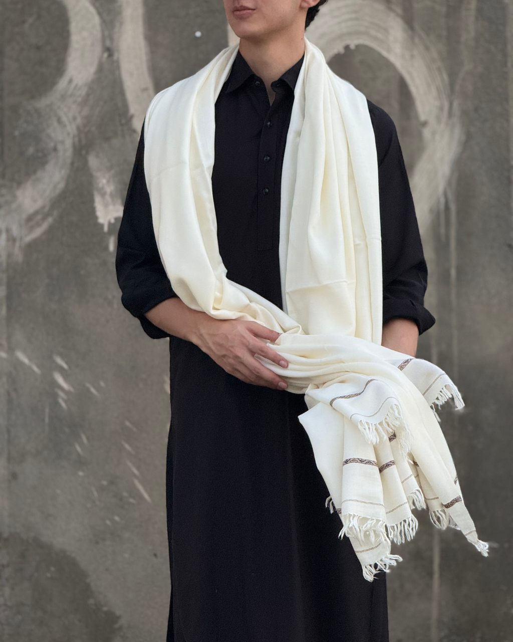 Zwanano Kashmiri Saddar – White