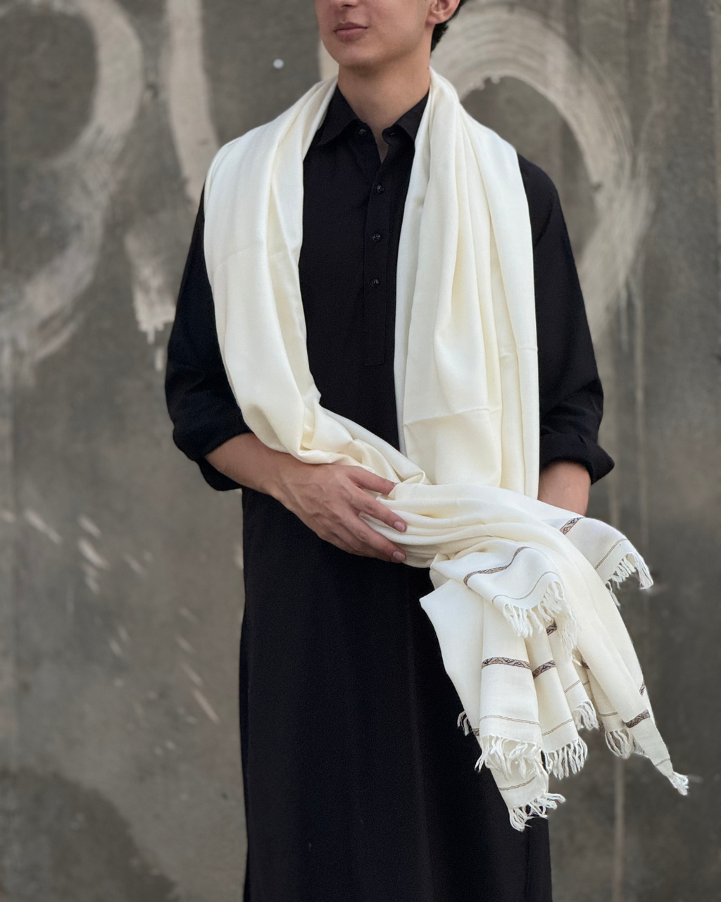 Zwanano Kashmiri Saddar – White