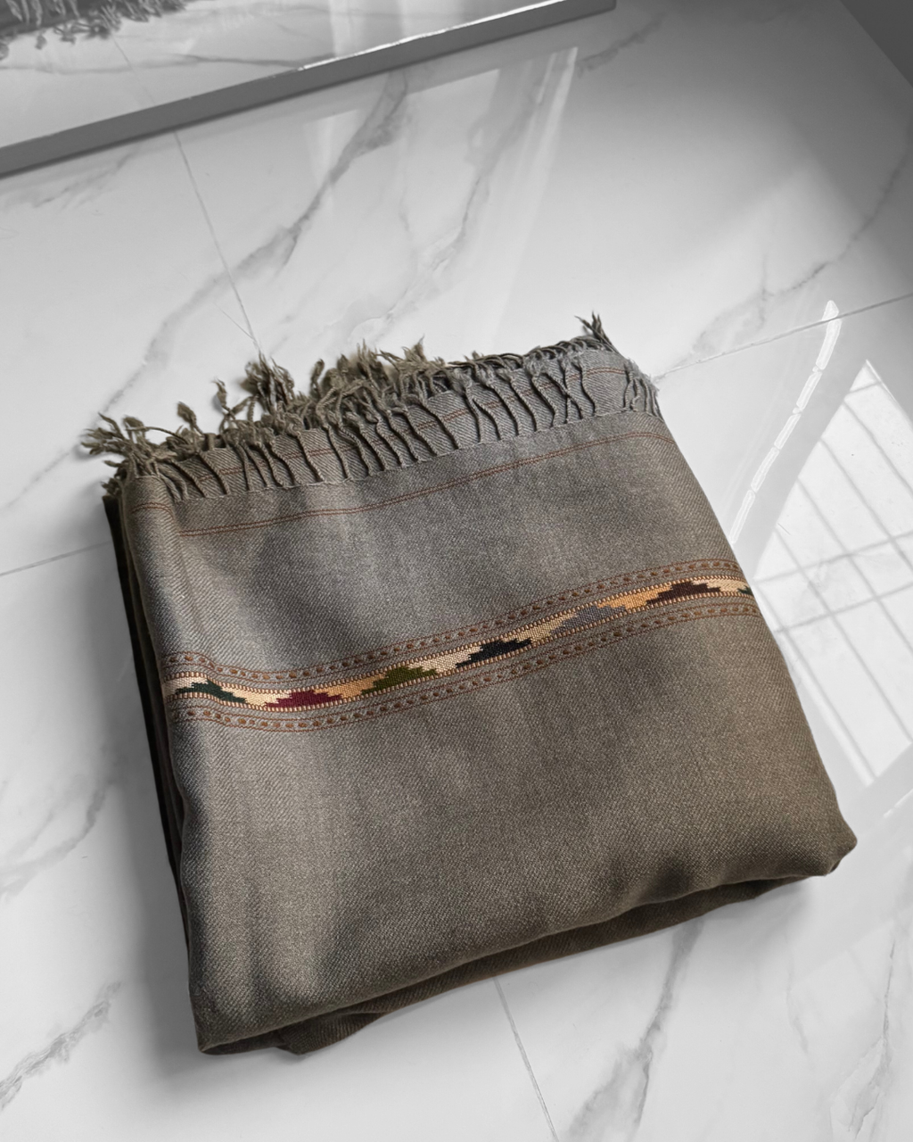 Bonanza Boski Shawl – Grey