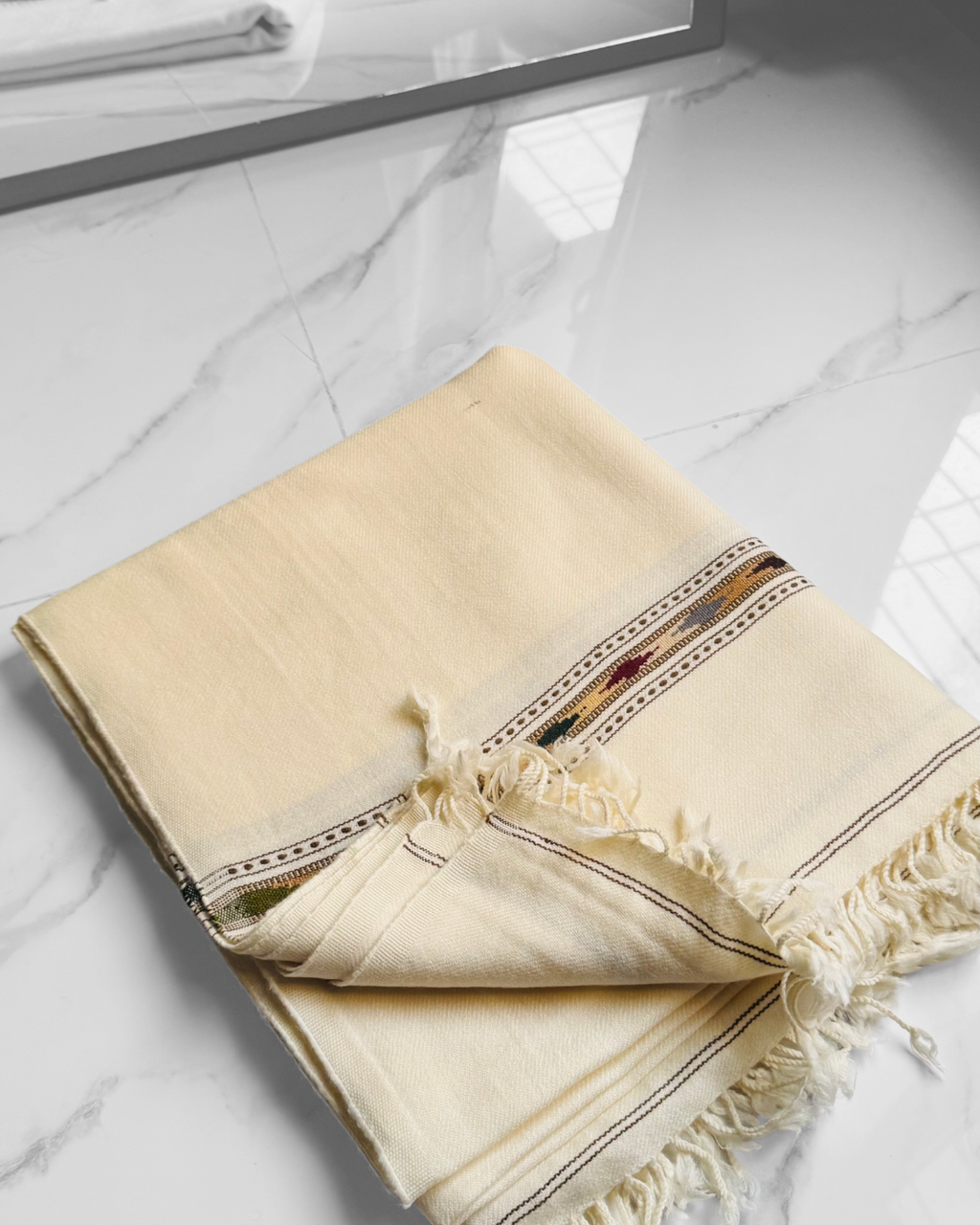 Bonanza Boski Shawl – White