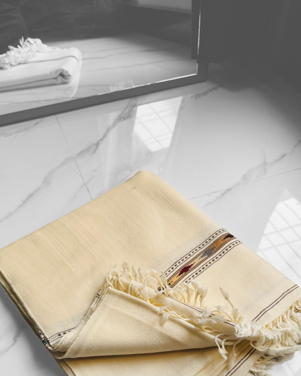 Bonanza Boski Shawl – Toffee Cream