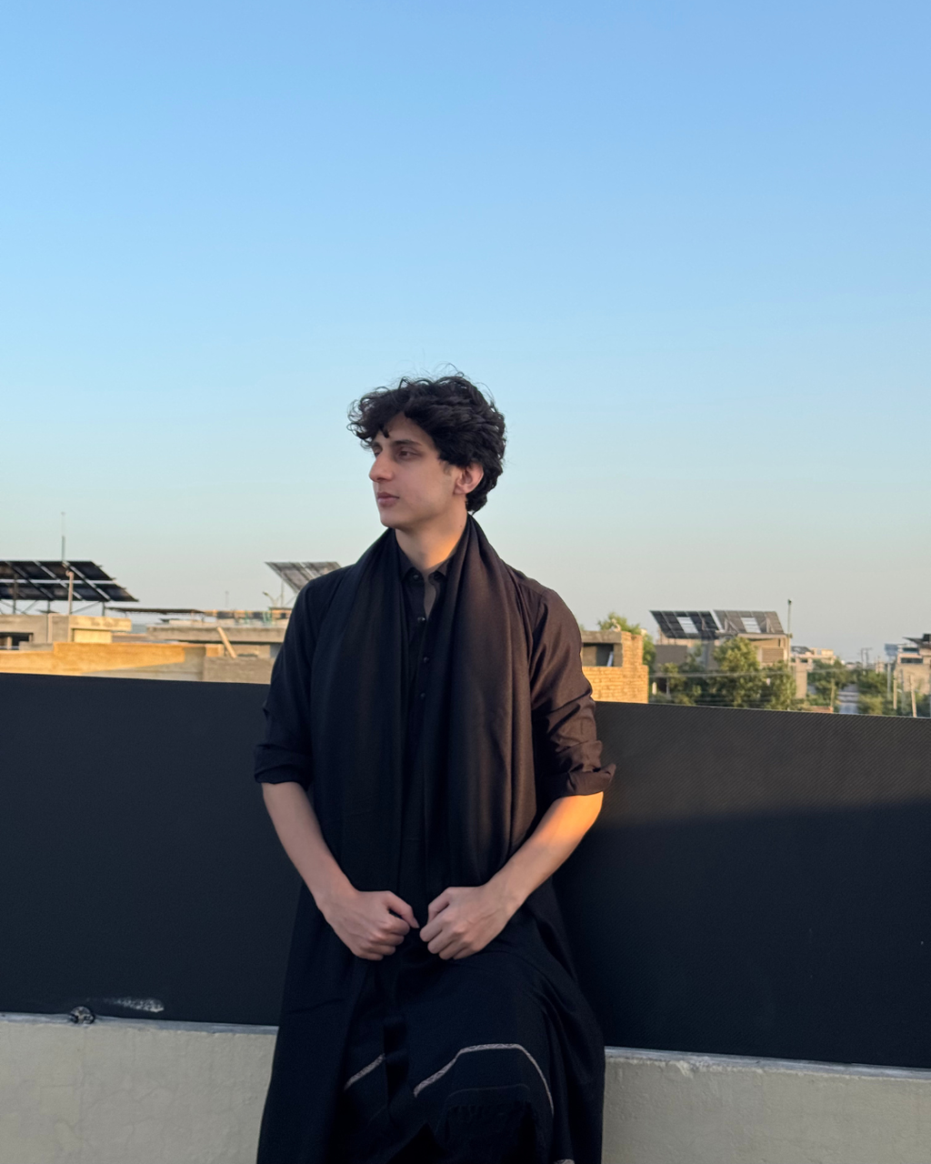 Zwanano Kashmiri Saddar – Black